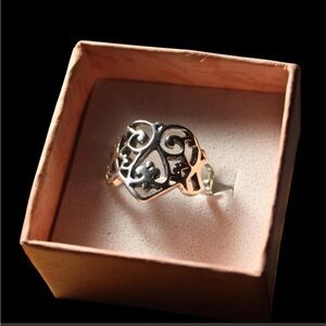 Women’s sterling silver Celtic heart ring